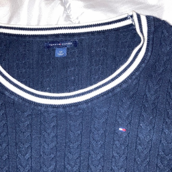 Tommy Hilfiger long sleeve ribbed sweater size small - Picture 3 of 4